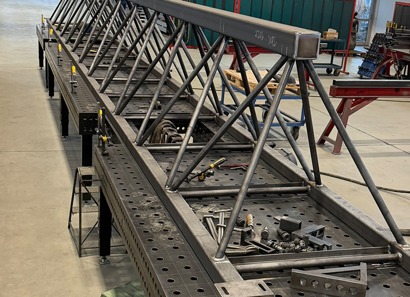 Dreipunkt-Rohrbrücke